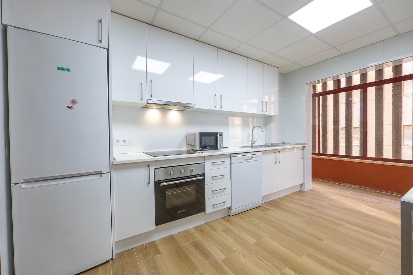 4 bedroom Flat for rent in Orihuela - € 650 (Ref: 9419648)