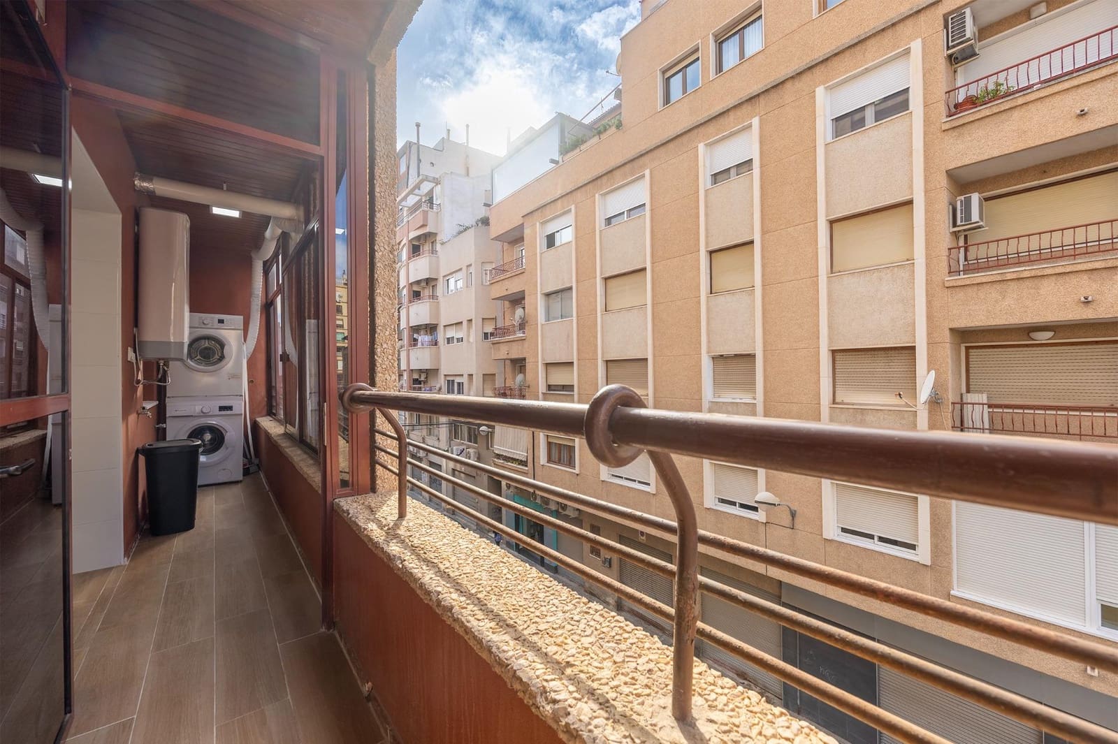 4 bedroom Flat for rent in Orihuela - € 650 (Ref: 9419648)