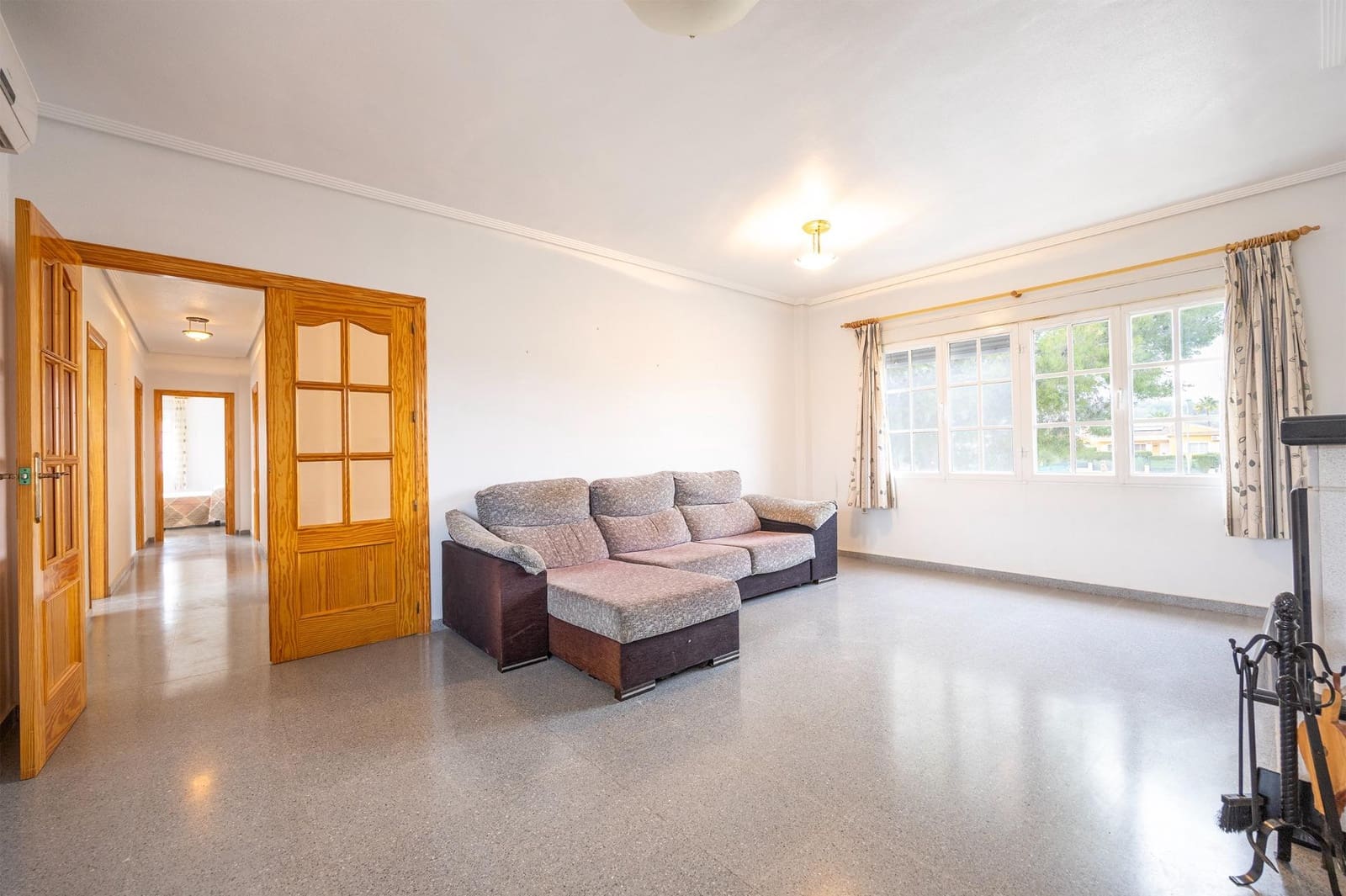 3 Zimmer Villa zu verkaufen in Orihuela mit Pool Garage - 320.000 € (Ref: 9470656)