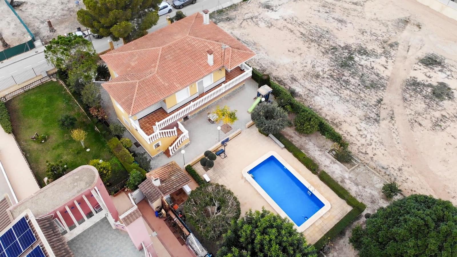 3 Zimmer Villa zu verkaufen in Orihuela mit Pool Garage - 320.000 € (Ref: 9470656)