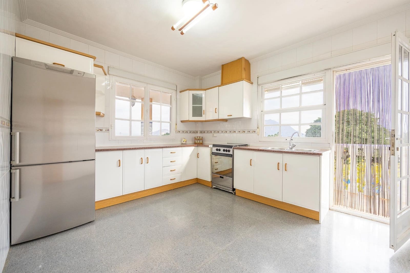 3 soverom Villa til salgs i Orihuela med svømmebasseng garasje - € 320 000 (Ref: 9470657)