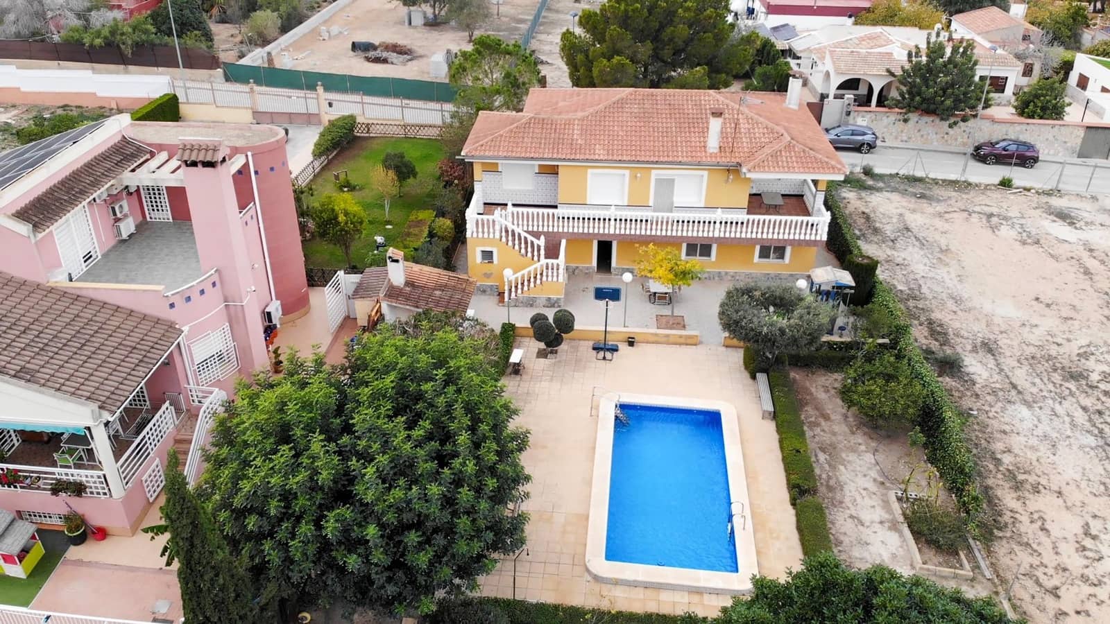 3 soverom Villa til salgs i Orihuela med svømmebasseng garasje - € 320 000 (Ref: 9470657)