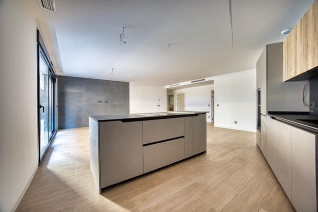 4 slaapkamer Flat te koop in Orihuela ciudad, Orihuela met garage - € 275.000 (Ref: 9520816)