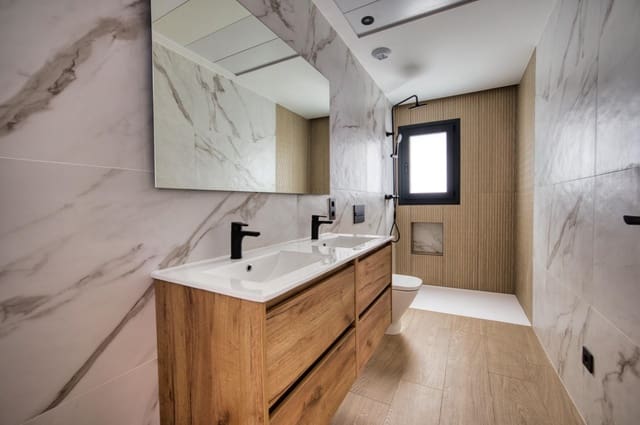 4 slaapkamer Flat te koop in Orihuela ciudad, Orihuela met garage - € 275.000 (Ref: 9520816)