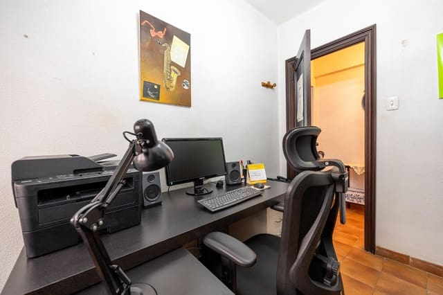 4 camera da letto Appartamento in vendita in Orihuela ciudad, Orihuela - 125.900 € (Rif: 9520817)