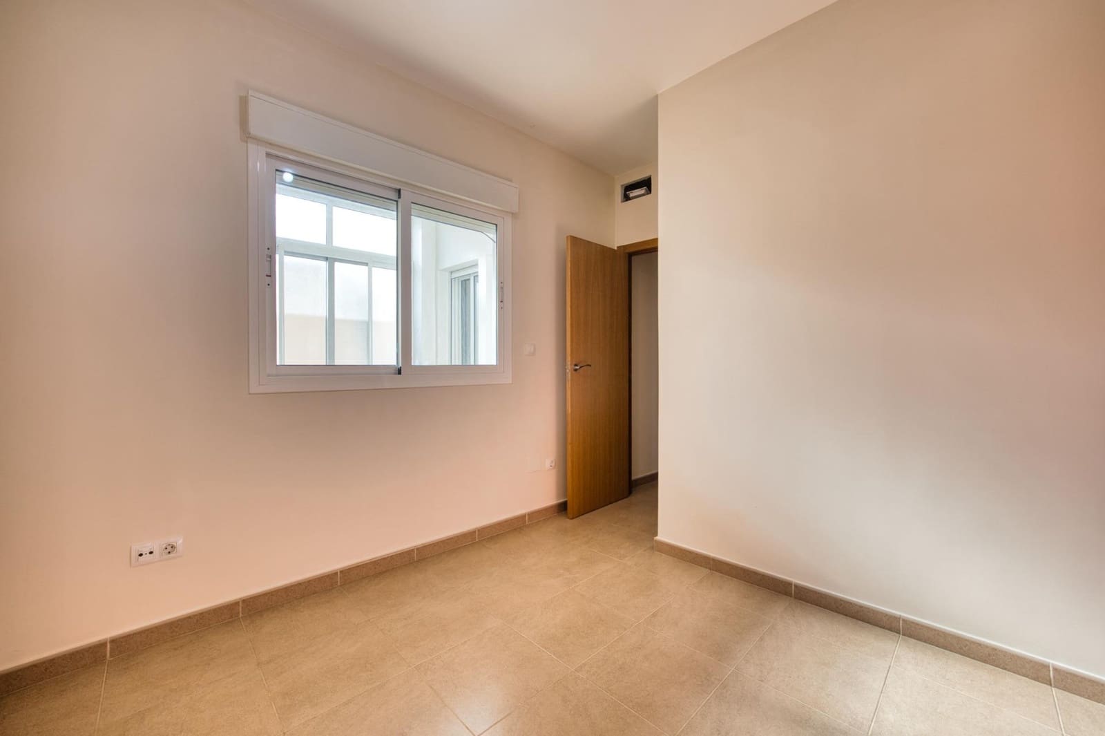 3 slaapkamer Bungalow te koop in La Aparecida met zwembad garage - € 91.000 (Ref: 9571086)