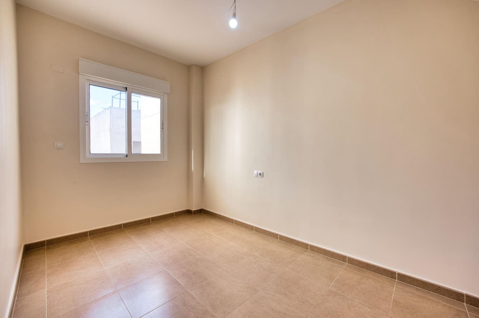 3 slaapkamer Bungalow te koop in La Aparecida met zwembad garage - € 91.000 (Ref: 9571086)