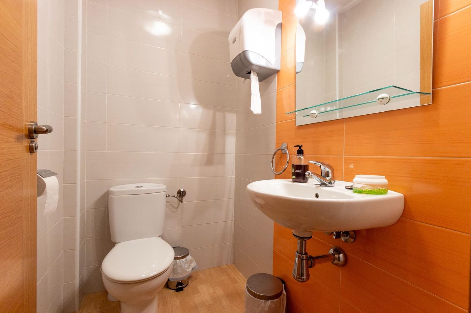 Toimisto vuokrattavana paikassa Orihuela - 240 € (Ref: 9596045)