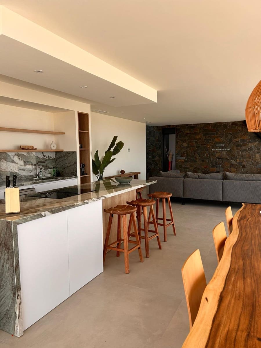 4 Zimmer Villa zu verkaufen in Pinoso mit Pool Garage - 600.000 € (Ref: 10017130)