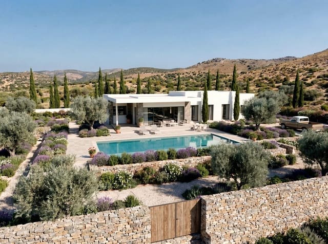 3 bedroom Villa for sale in Pinoso with pool garage - € 440,500 (Ref: 10017134)