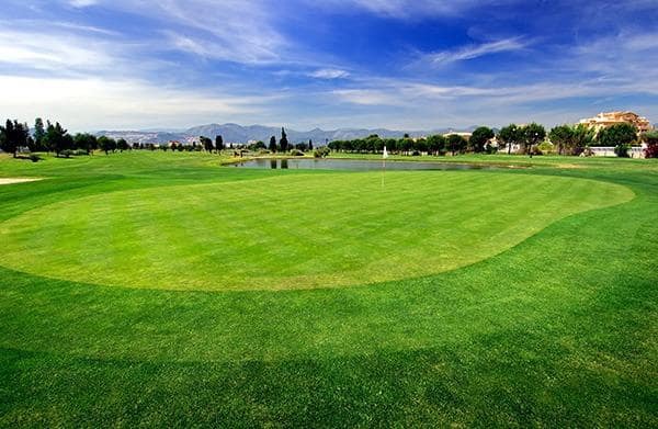 Apartamento de 3 habitaciones en Oliva en venta con piscina garaje - 593.888 € (Ref: 10133170)