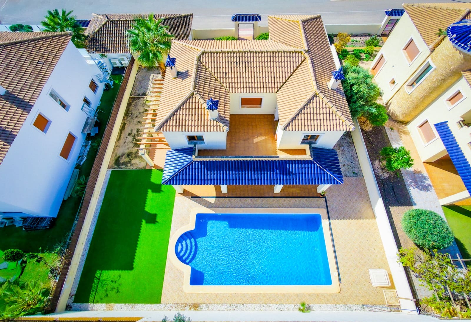 4 soveværelse Villa til salg i Banos y Mendigo med swimmingpool garage - € 430.000 (Ref: 10166319)