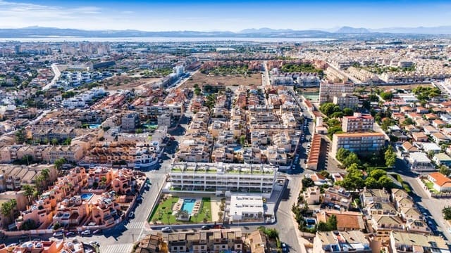 1 slaapkamer Appartement te koop in Los Frutales, Torrevieja met zwembad garage - € 239.900 (Ref: 10173371)