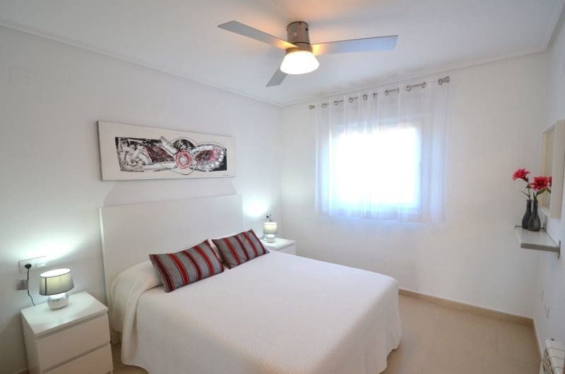 Apartamento de 2 habitaciones en Hacienda Riquelme en venta con piscina - 179.000 € (Ref: 10174800)