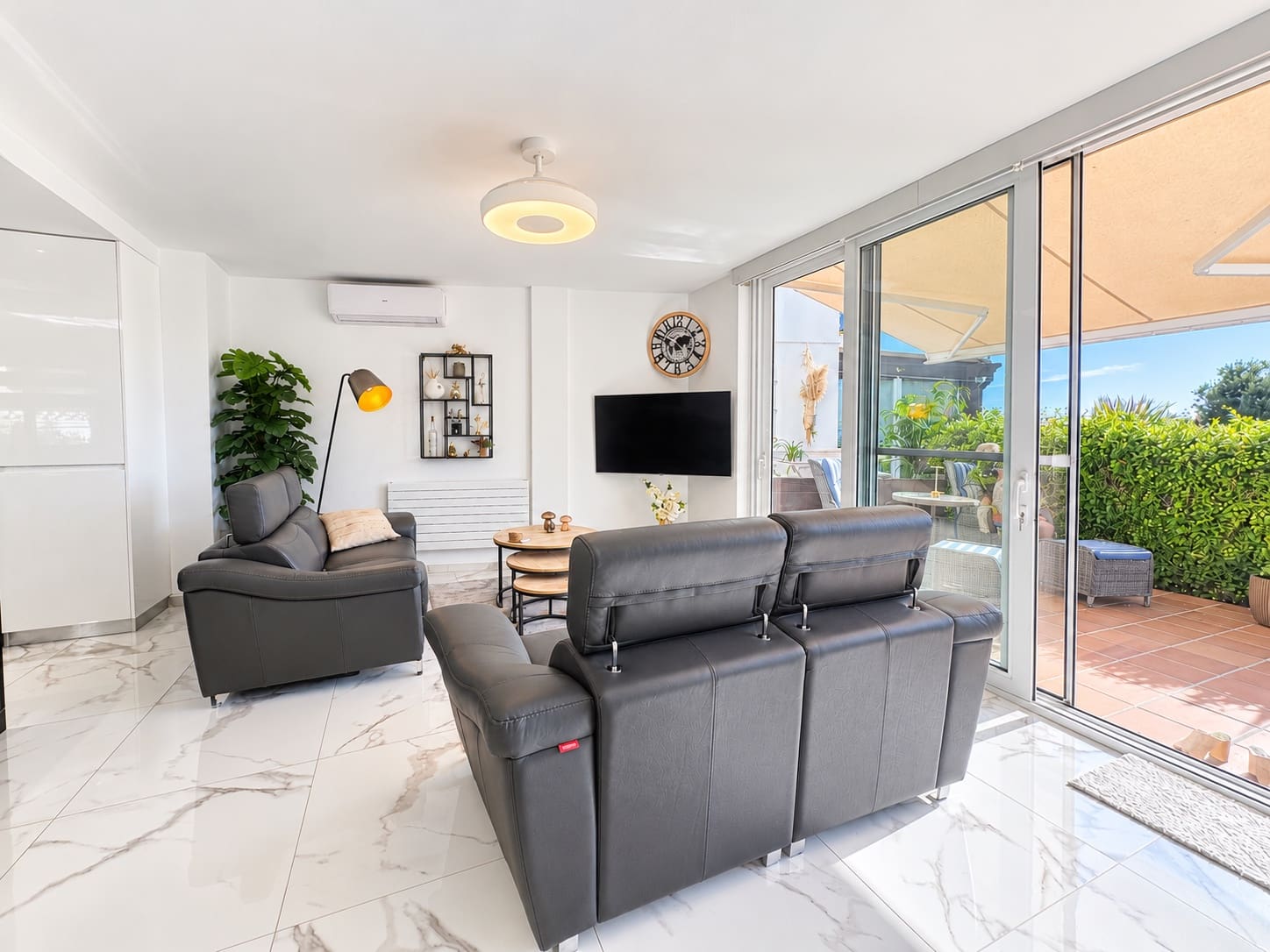 2 soverom Leilighet til salgs i Hacienda Riquelme med svømmebasseng garasje - € 248 000 (Ref: 10180411)