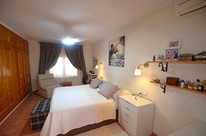 4 sypialnia Willa na sprzedaż w Santiago de la Ribera z basenem garażem - 775 000 € (Ref: 9352897)