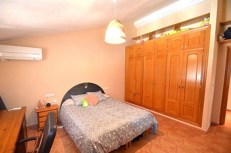 4 sypialnia Willa na sprzedaż w Santiago de la Ribera z basenem garażem - 775 000 € (Ref: 9352897)