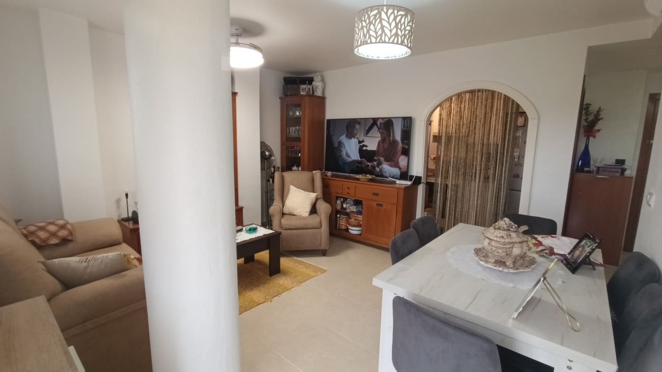 2 slaapkamer Penthouse te koop in Sucina met zwembad - € 156.000 (Ref: 9619170)