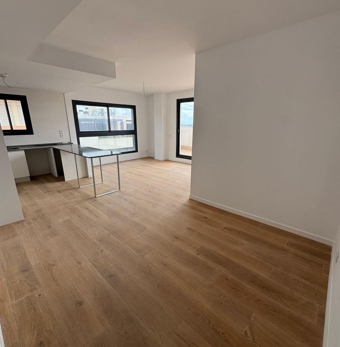 3 soverom Penthouse til salgs i Alicante by med svømmebasseng garasje - € 499 000 (Ref: 9622351)