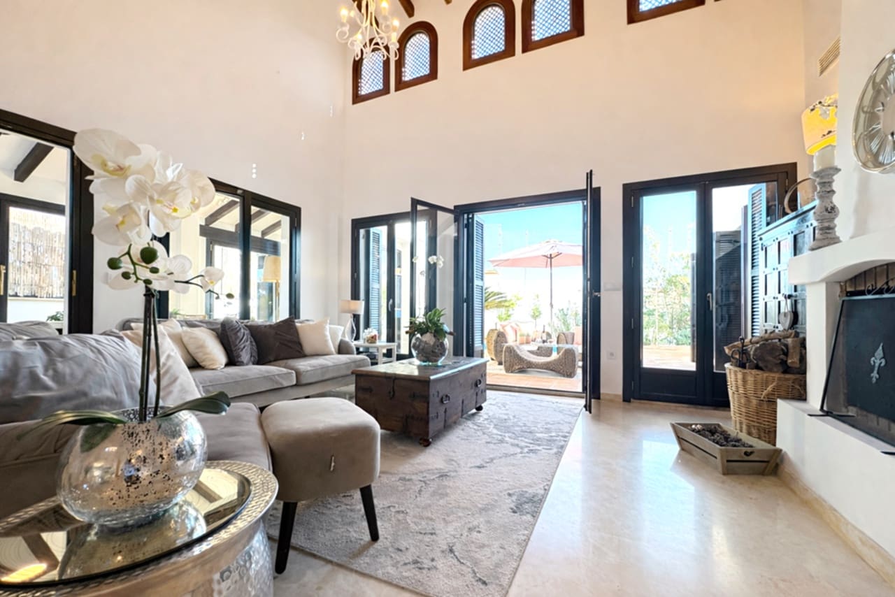 3 soverom Villa til salgs i Banos y Mendigo med svømmebasseng - € 450 000 (Ref: 9647948)