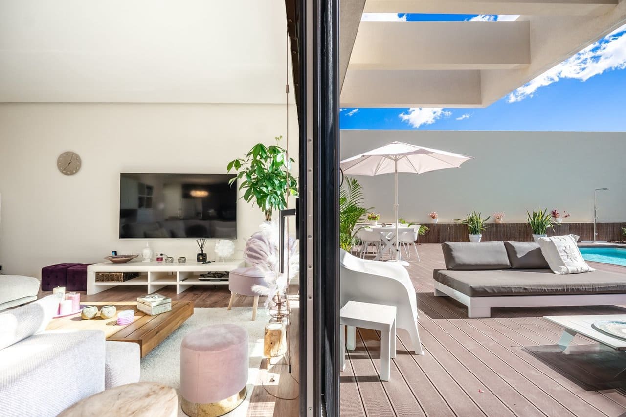 2 soverom Villa til salgs i Banos y Mendigo med svømmebasseng garasje - € 489 000 (Ref: 9700221)