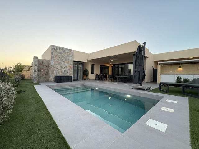 2 soverom Villa til salgs i Baños y Mendigo, Murcia by med svømmebasseng garasje - € 539 000 (Ref: 9700226)