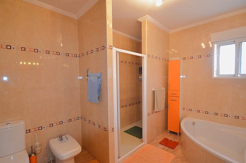 4 soverom Villa til salgs i Campos del Rio med svømmebasseng garasje - € 389 000 (Ref: 9764879)