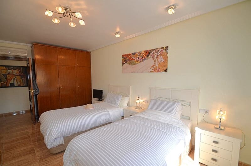 4 soverom Villa til salgs i Campos del Rio med svømmebasseng garasje - € 389 000 (Ref: 9764879)