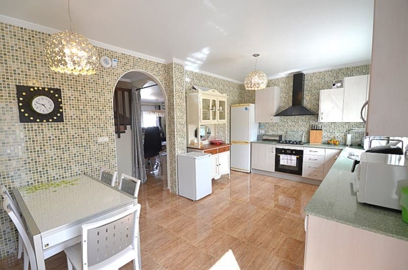 4 soverom Villa til salgs i Campos del Rio med svømmebasseng garasje - € 389 000 (Ref: 9764879)