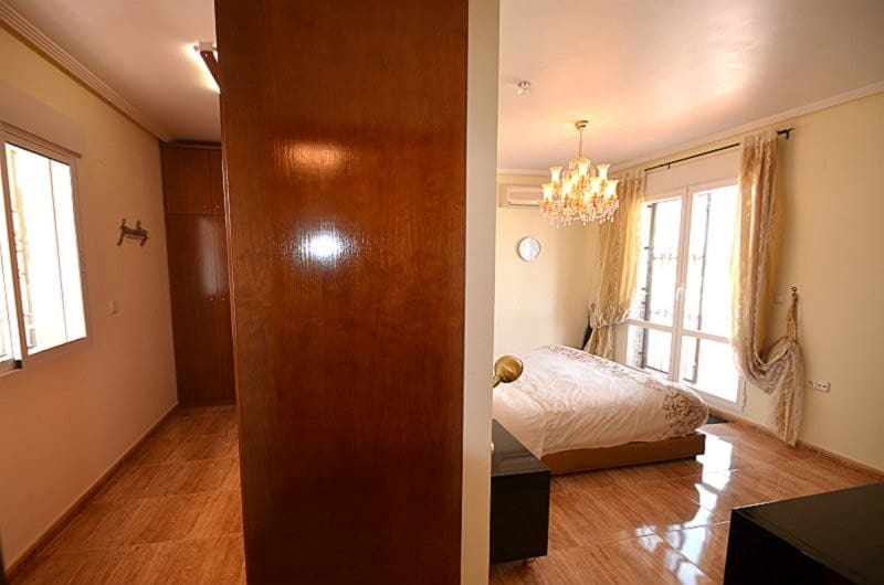 4 soverom Villa til salgs i Campos del Rio med svømmebasseng garasje - € 389 000 (Ref: 9764879)