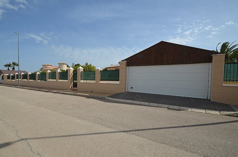 4 soverom Villa til salgs i Campos del Rio med svømmebasseng garasje - € 389 000 (Ref: 9764879)