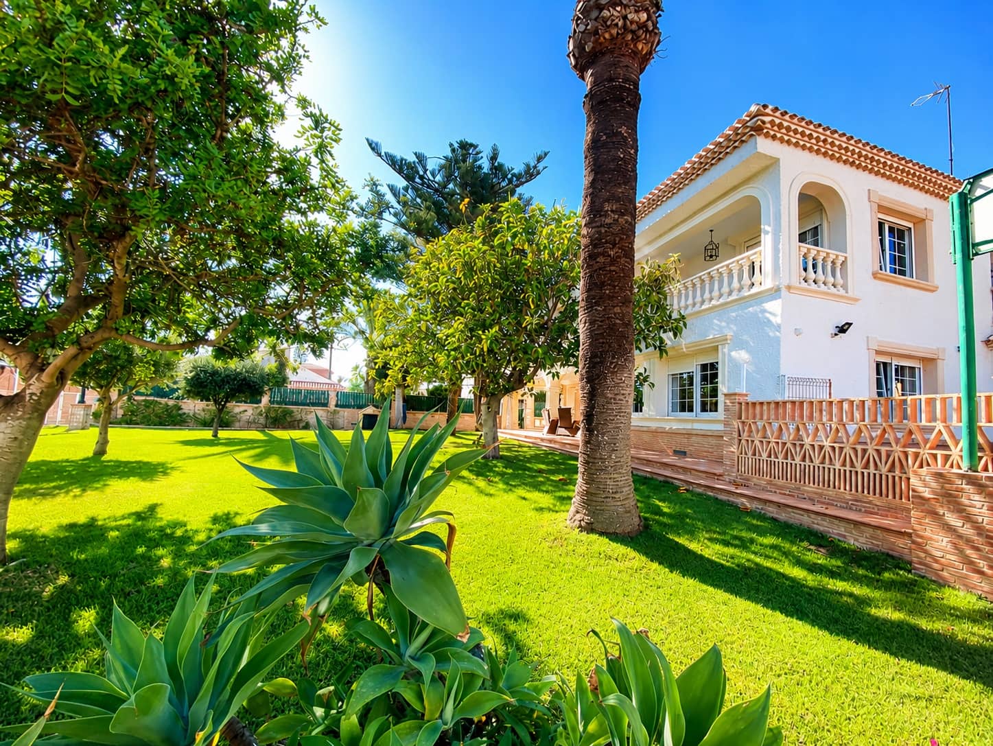 Chalet de 8 habitaciones en Cabo Roig en venta con piscina garaje - 1.490.000 € (Ref: 9959391)