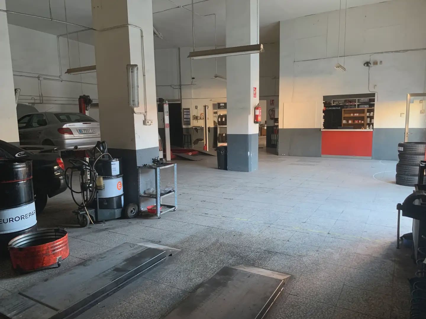 Commercial for rent in Villena - € 900 (Ref: 9773468)