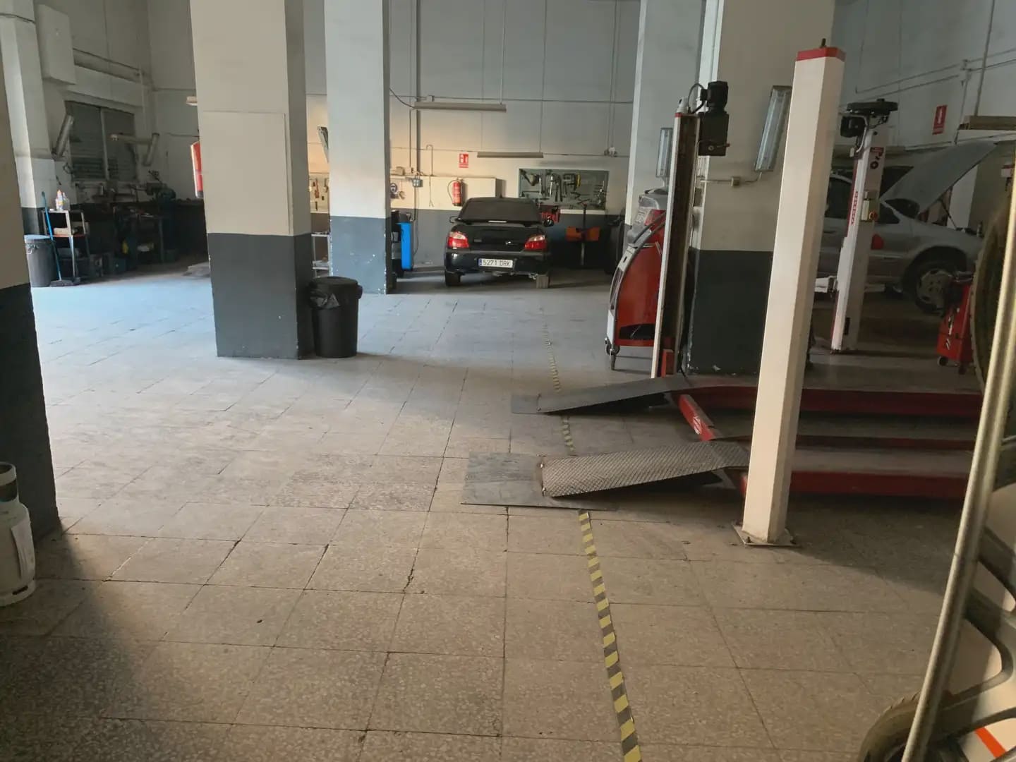 Commercial for rent in Villena - € 900 (Ref: 9773468)