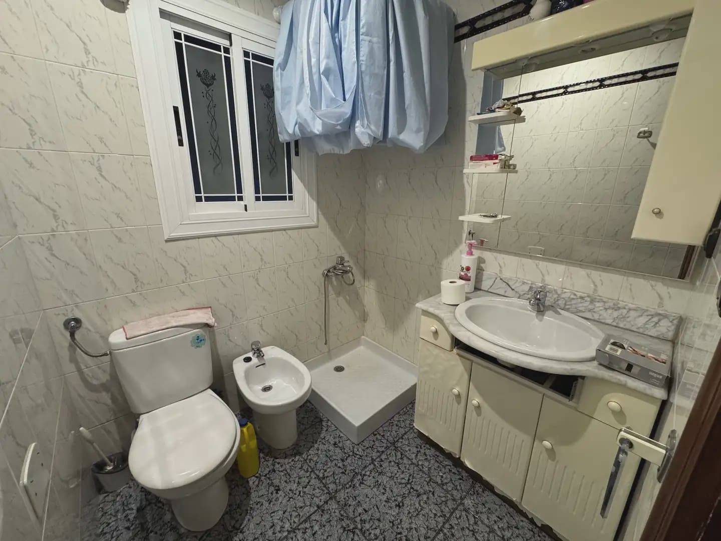 6 bedroom Flat for sale in Villena - € 120,000 (Ref: 9773469)