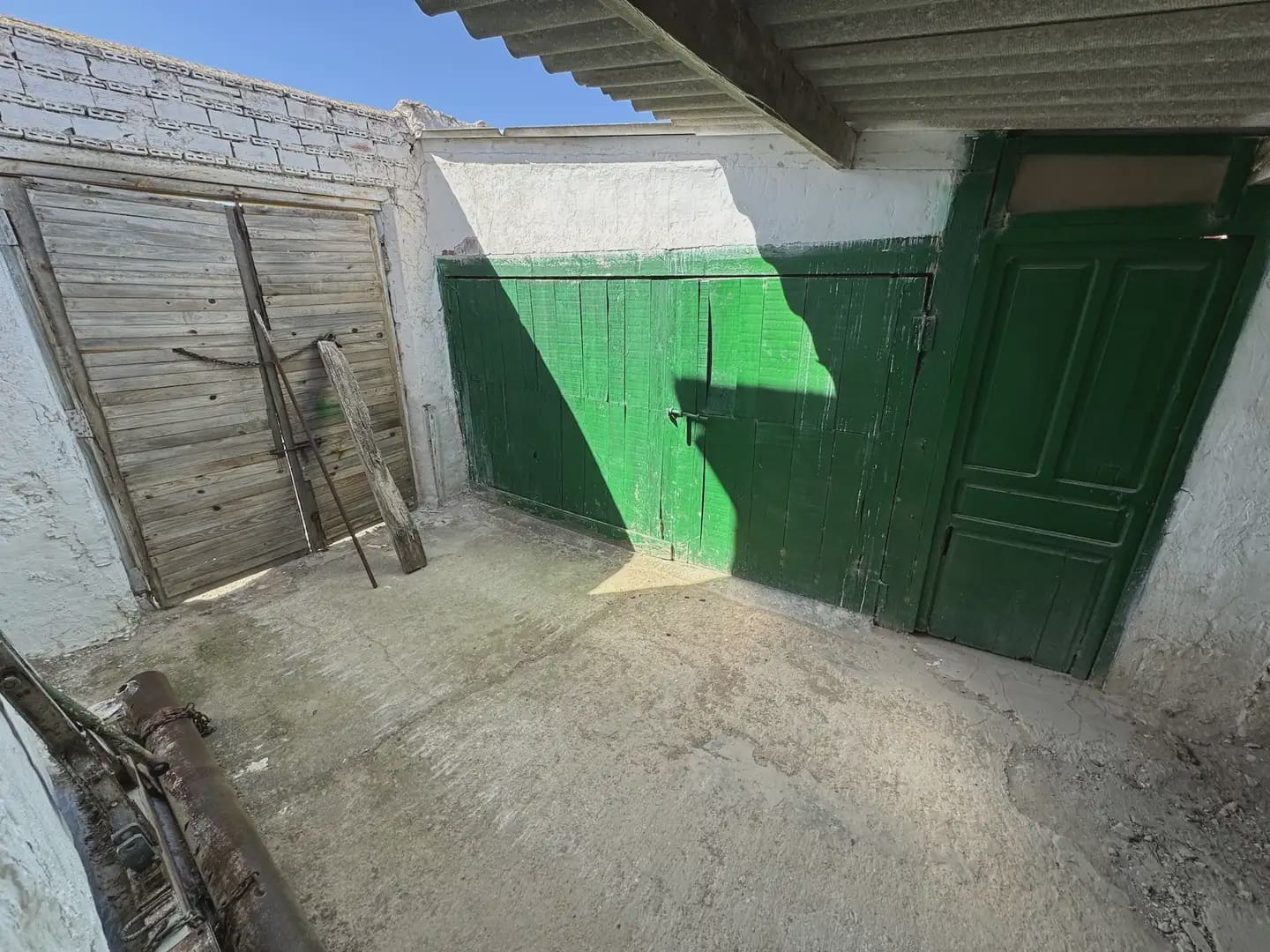 3 bedroom Finca/Country House for sale in Villena - € 100,000 (Ref: 9773476)