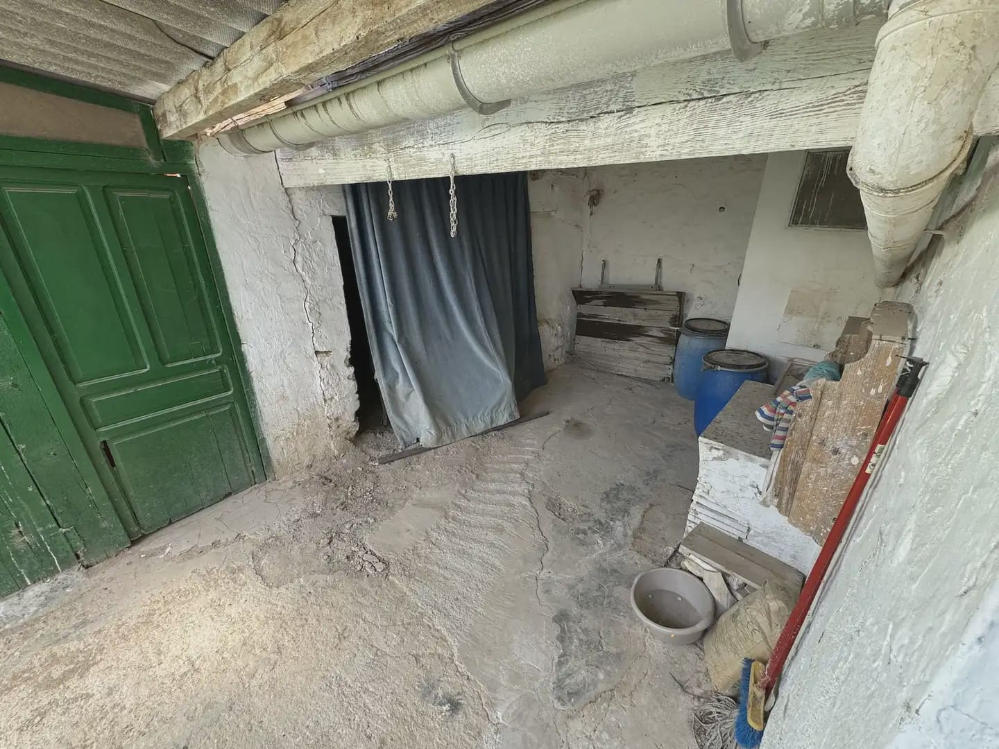 3 bedroom Finca/Country House for sale in Villena - € 100,000 (Ref: 9773476)