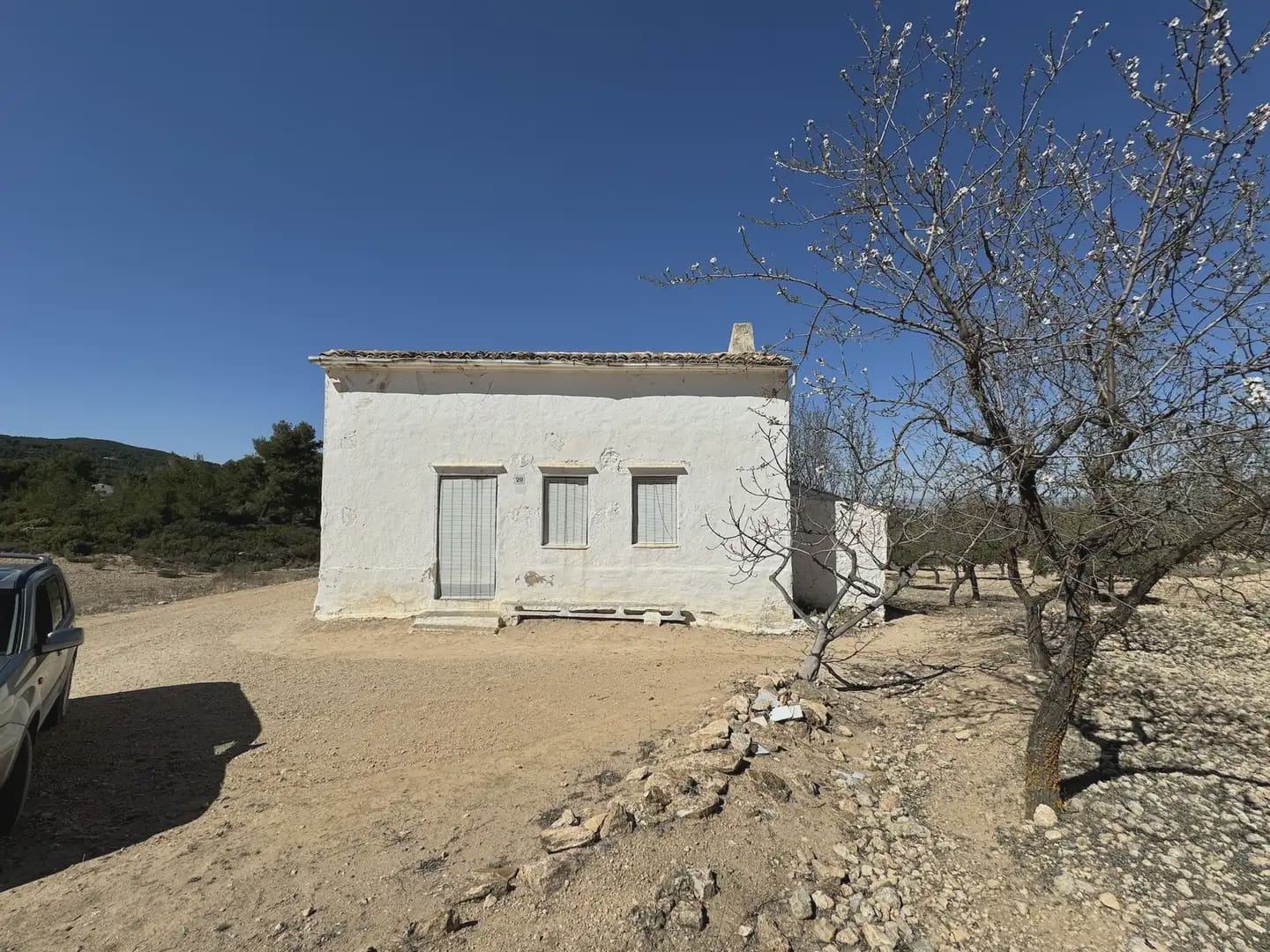 3 bedroom Finca/Country House for sale in Villena - € 100,000 (Ref: 9773476)