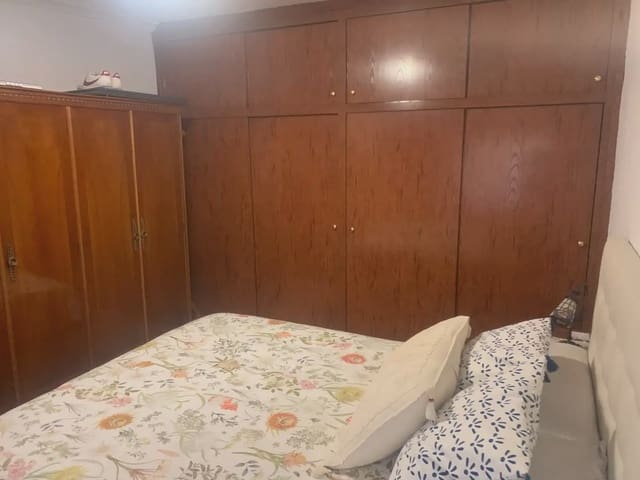 4 soveværelse Byhus til salg i Villena med garage - € 99.900 (Ref: 9773480)