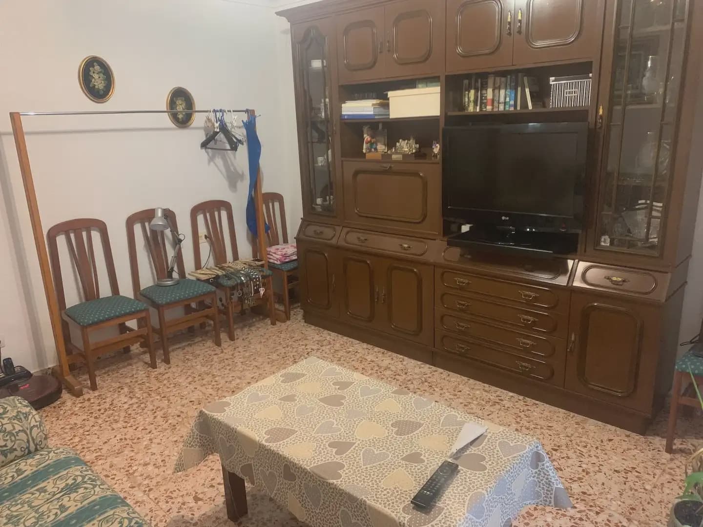 4 bedroom Townhouse for sale in Villena with garage - € 99,900 (Ref: 9773480)