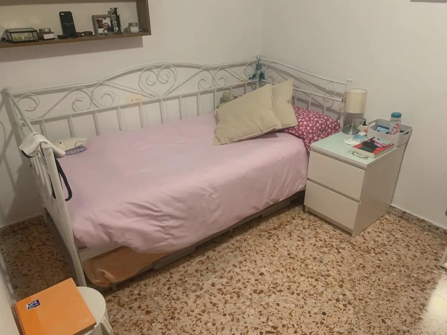 4 bedroom Townhouse for sale in Villena with garage - € 99,900 (Ref: 9773480)