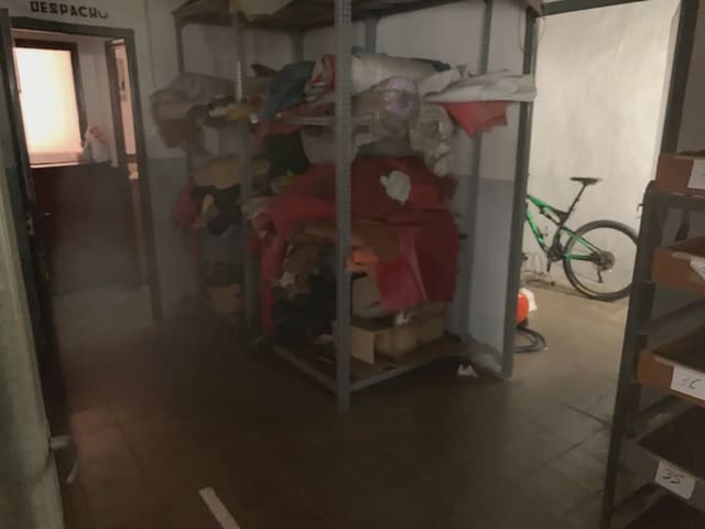 Kaupallinen myytävänä paikassa Villena - 145 000 € (Ref: 9773485)