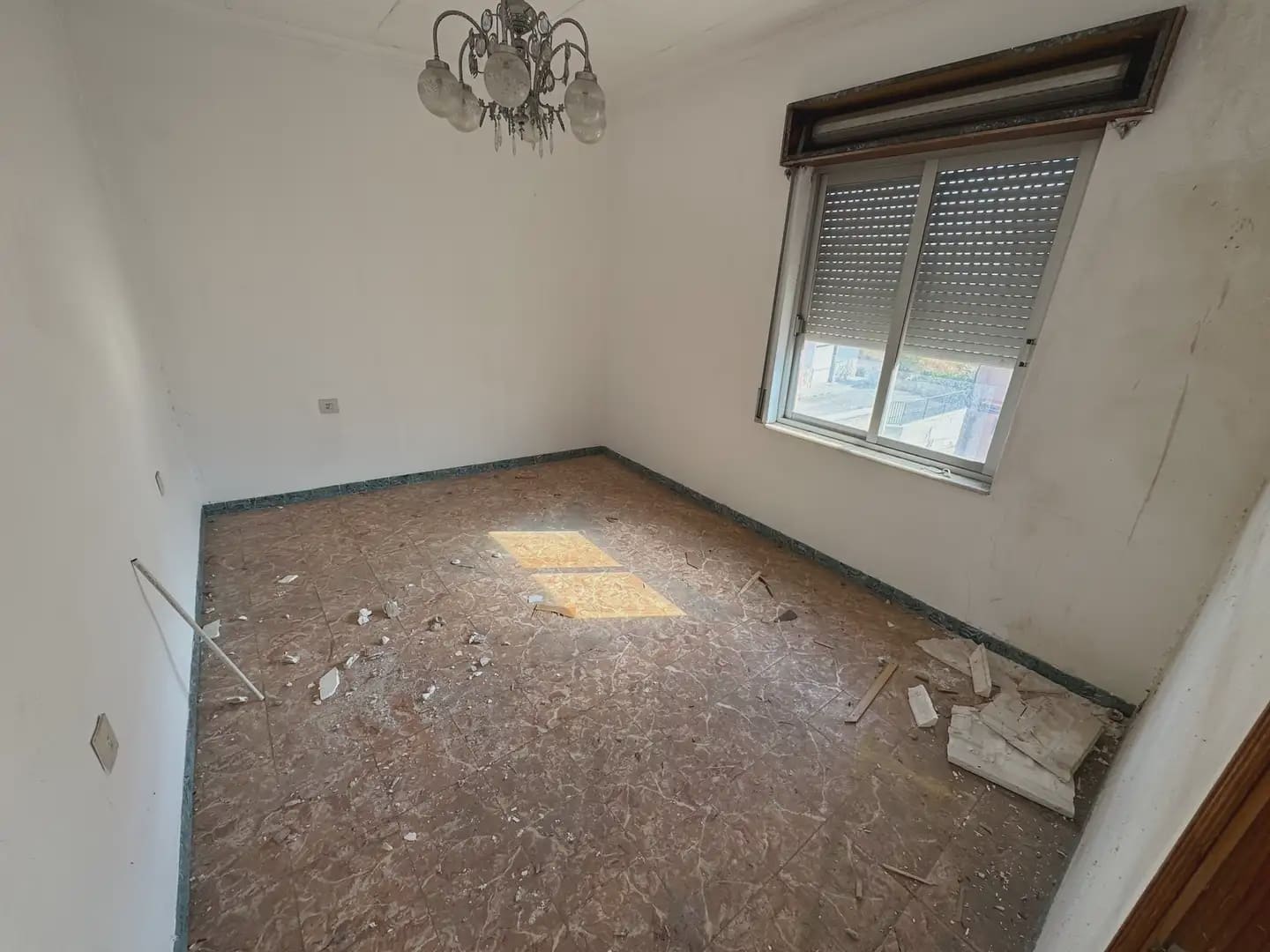 4 quarto Casa em Banda para venda em Villena - 65 000 € (Ref: 9773486)