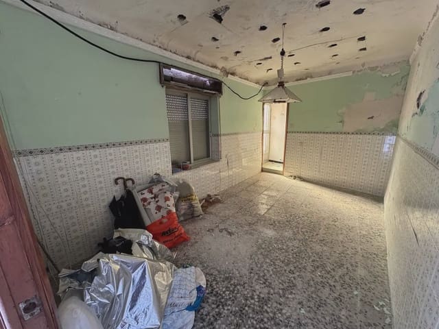 4 sypialnia Dom na sprzedaż w Villena - 65 000 € (Ref: 9773486)