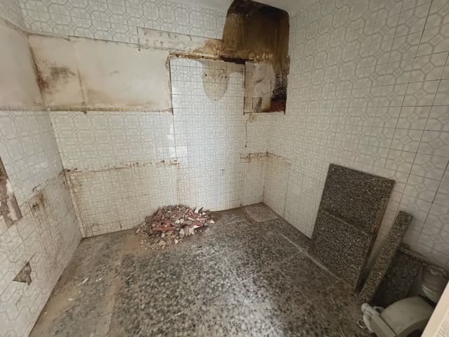 4 sypialnia Dom na sprzedaż w Villena - 65 000 € (Ref: 9773486)