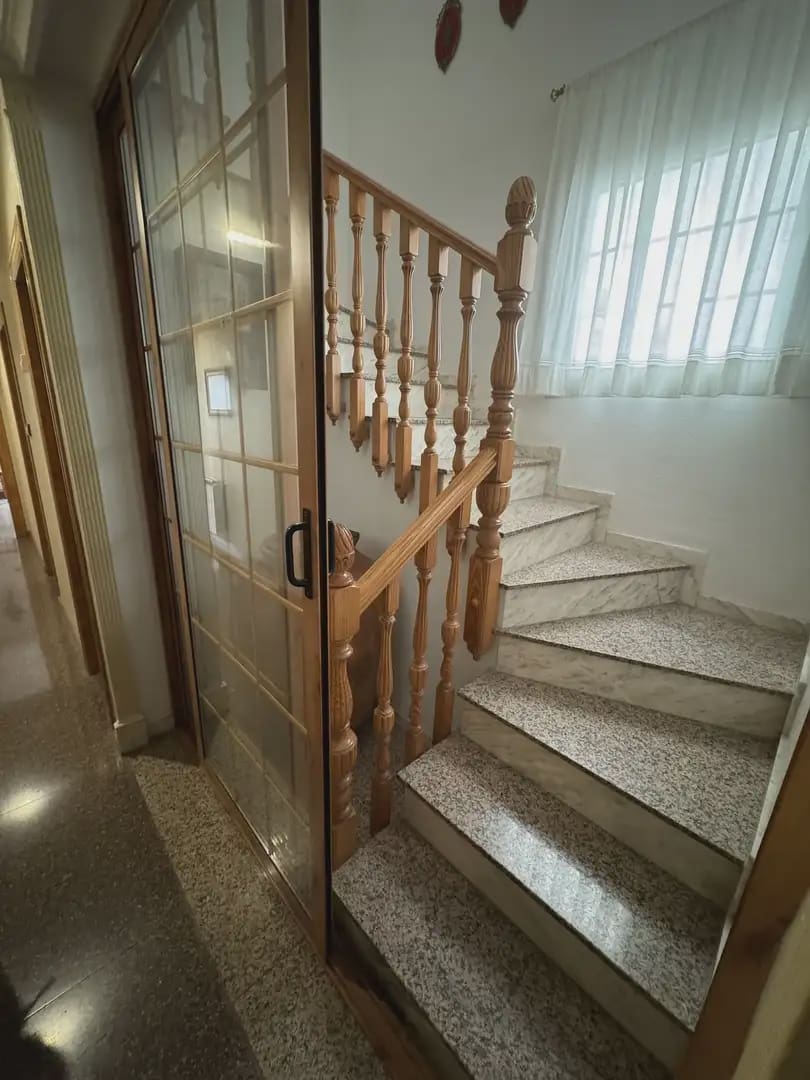 Casa de 6 habitaciones en Villena en venta - 325.000 € (Ref: 9773487)