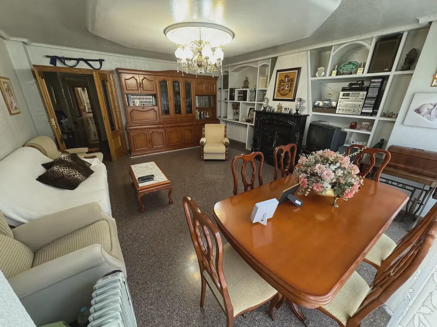 Casa de 6 habitaciones en Villena en venta - 325.000 € (Ref: 9773487)