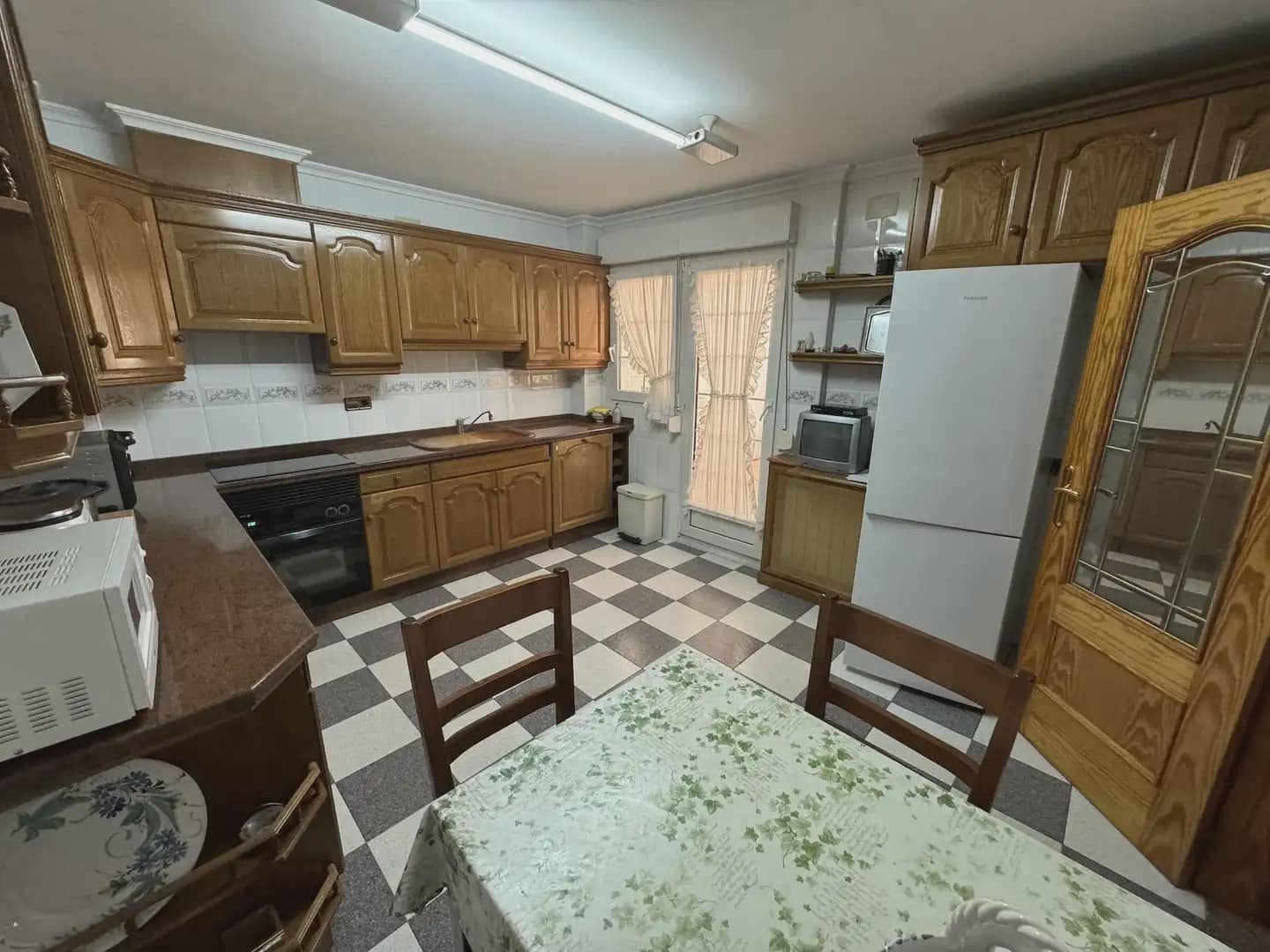 Casa de 6 habitaciones en Villena en venta - 325.000 € (Ref: 9773487)