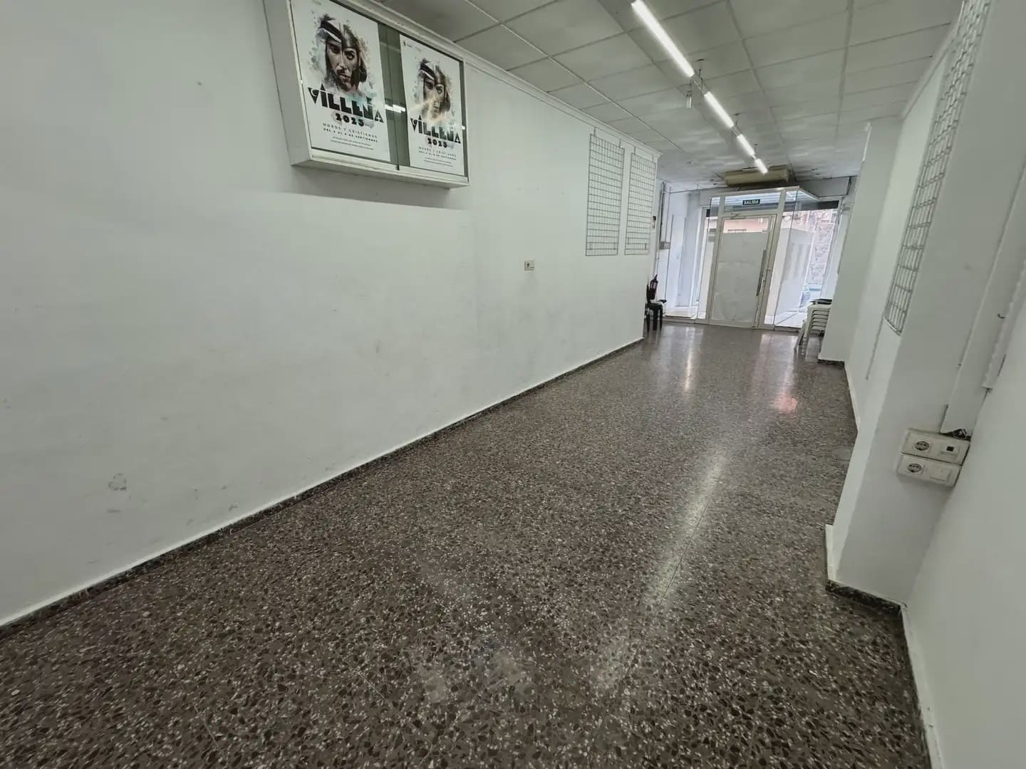 Casa de 6 habitaciones en Villena en venta - 325.000 € (Ref: 9773487)