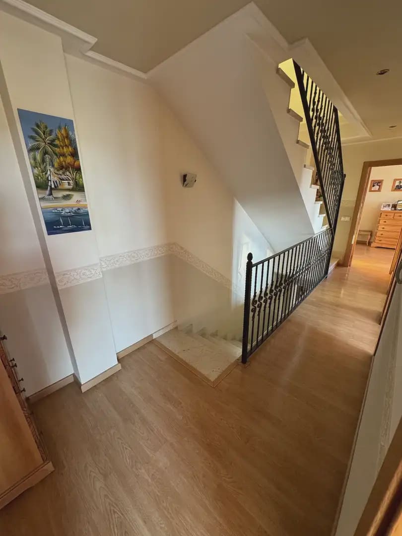 3 bedroom Semi-detached Villa for sale in Villena with pool garage - € 360,000 (Ref: 9773488)